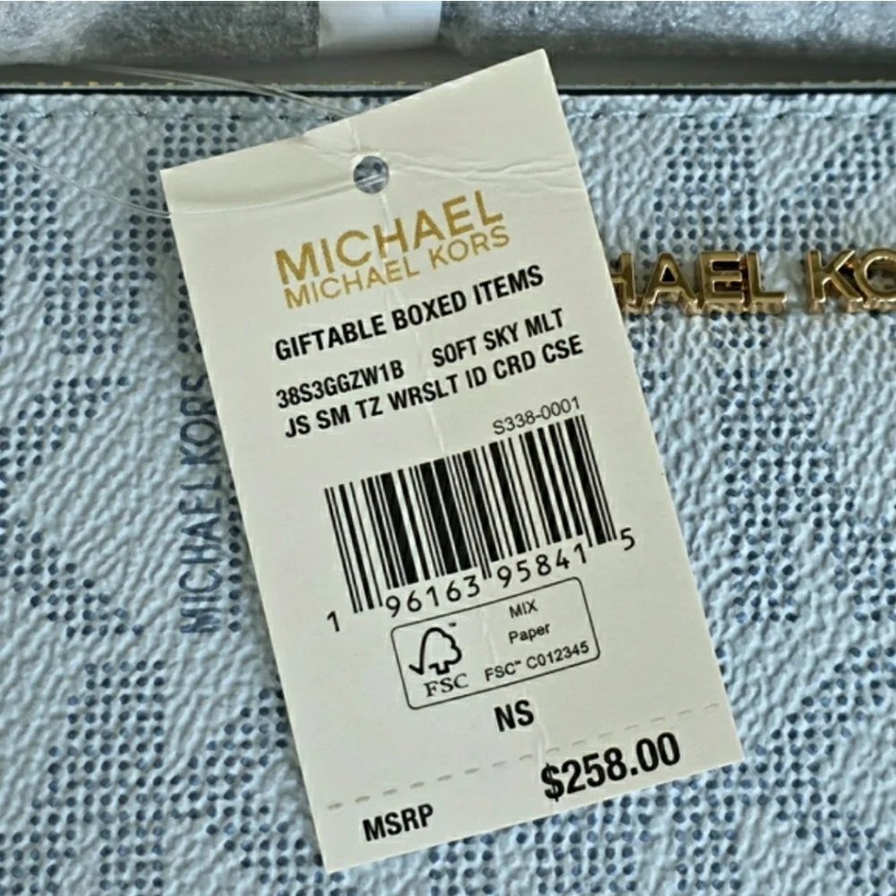 NIB! Michael Kors Soft Sky Blue Signature Wristlet & Wallet Set (MSRP $258)